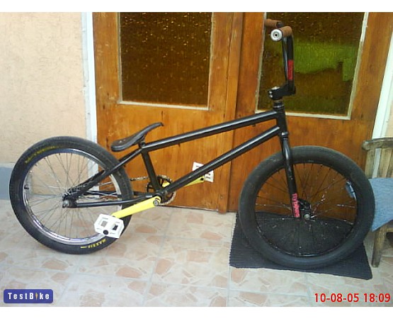 Sputnic Skyline 2009, lengyelrobi képe BMX váz